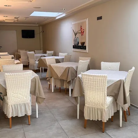 Quisisana Hotel 2*